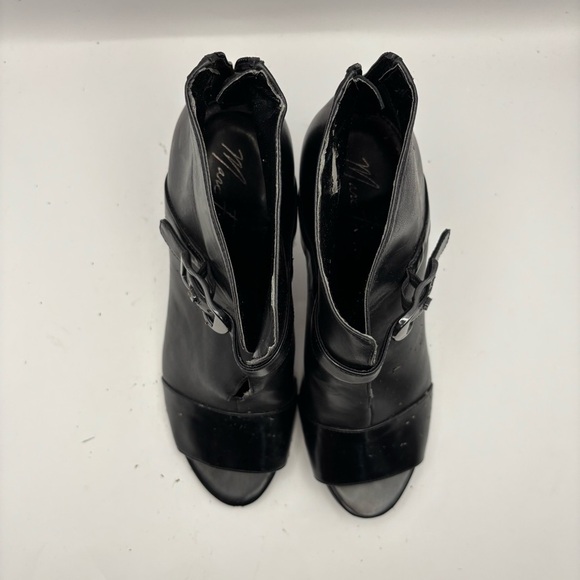 Marc Fisher Black Leather Open-Toe Heels Size 9 - Picture 2 of 8